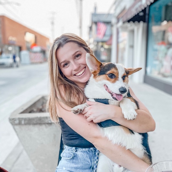 Meet your Posher, Julianne - Picture 1 of 1